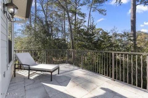 Building Photo - 31 Beacon Point Dr