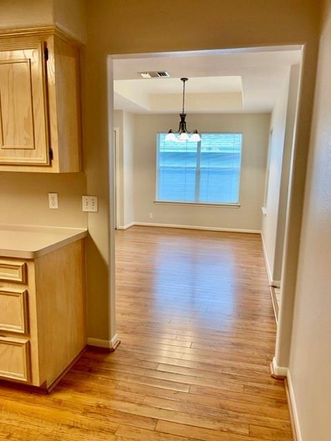 Building Photo - 27 Par View Dr