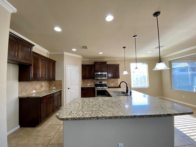 Building Photo - 7021 Spade Ranch Rd