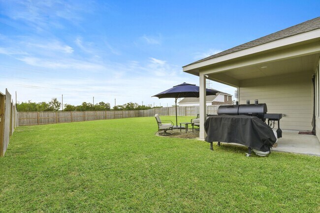 Building Photo - 9931 Cliffside Rdg