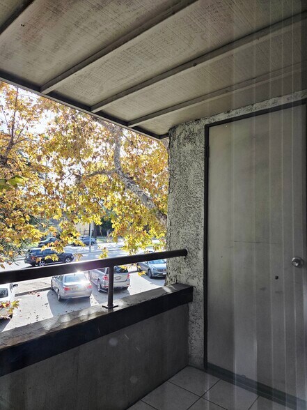 Building Photo - 15511 Sherman Way