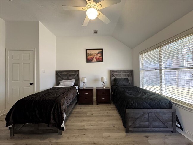 Building Photo - 3265 Jessica Ct