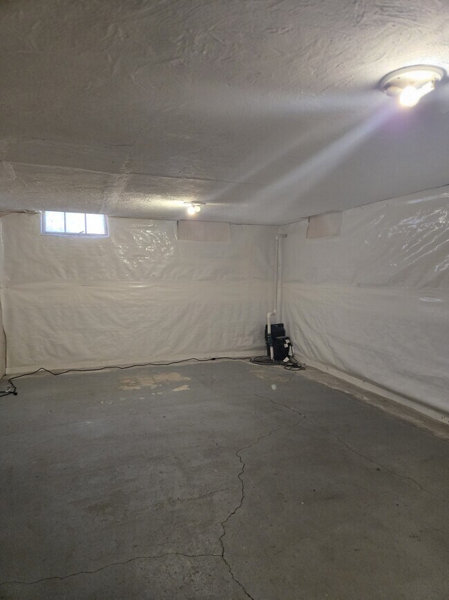 Building Photo - 4105 E Orme St