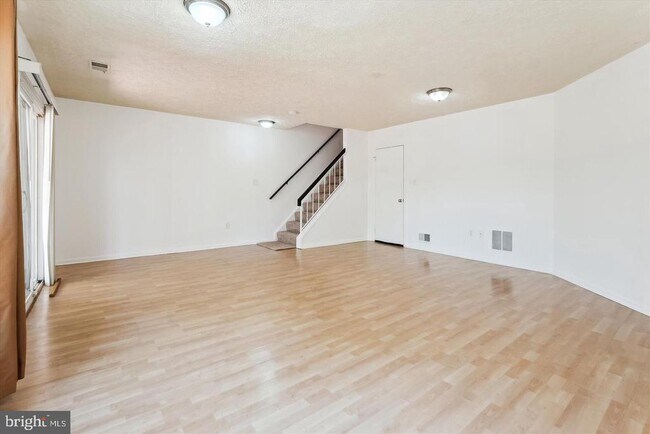 Building Photo - 20412 Sunbright Ln