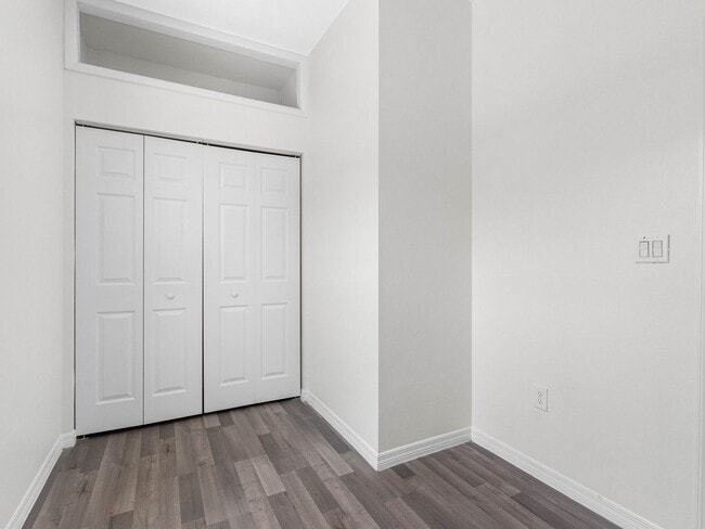 Building Photo - Affordable 3/1.5 West Tampa Home
