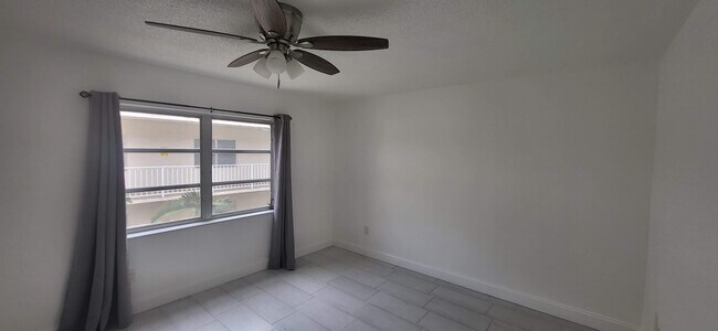 Building Photo - 7705 SW 86th St