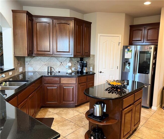 Building Photo - 9509 Lisi Anne Dr