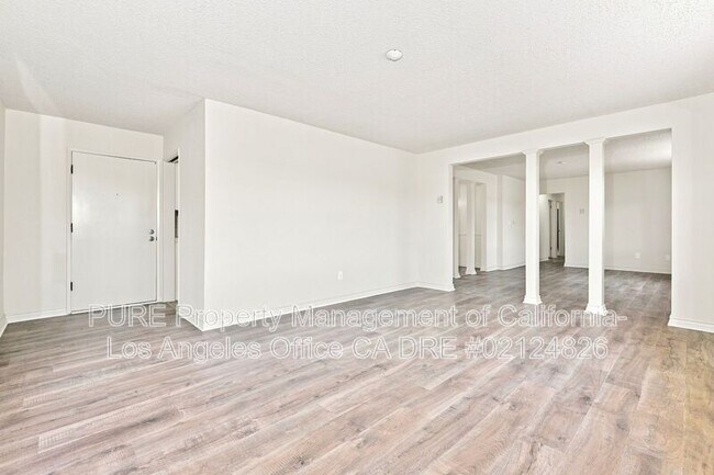 Building Photo - 2600 Graham Ave