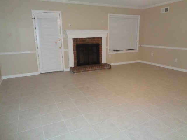 Building Photo - 7125 Farmhouse Dr