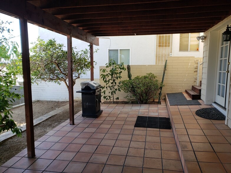 Private Patio w/ BBQ Grill - 1331 Willow St