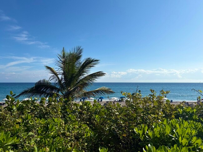 Building Photo - 266 NE Wavecrest Way