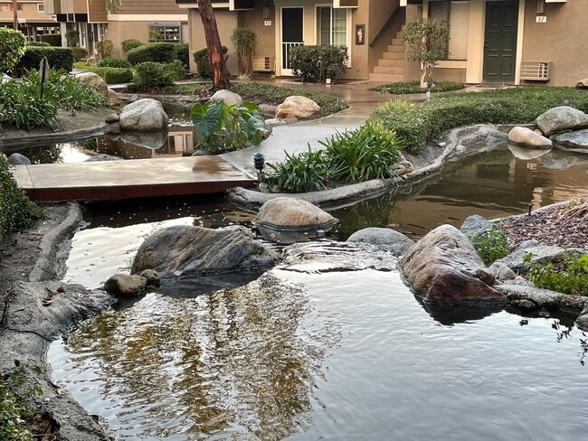 Building Photo - Unique Condo In Irvine