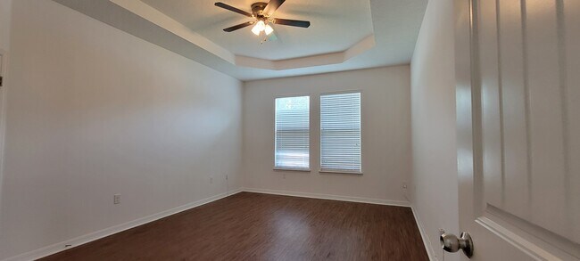Building Photo - 2391 Beacon Landing Cir
