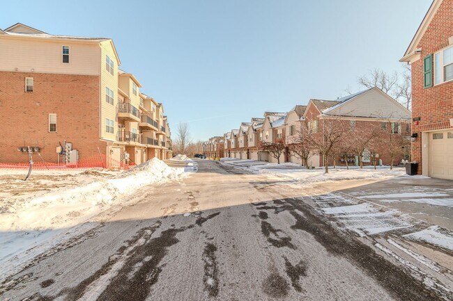 Building Photo - Charming 2-Bed 2.5-Bath with Attached Garage in the desirable Northville Twp (AVAILABLE NOW!)