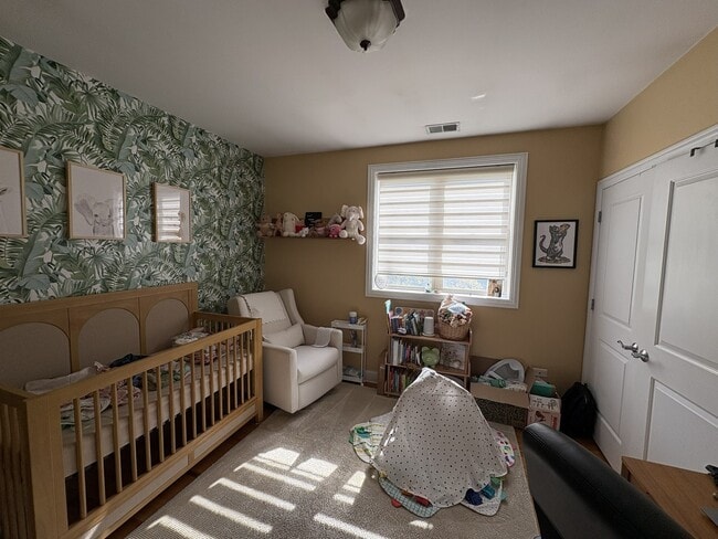 Building Photo - 1902 N Spaulding Ave