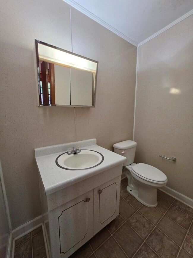 Building Photo - 232 Pinckney St