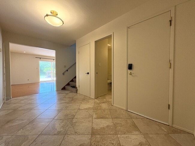 Building Photo - Charming Palo Alto Home with Beautiful Lan...