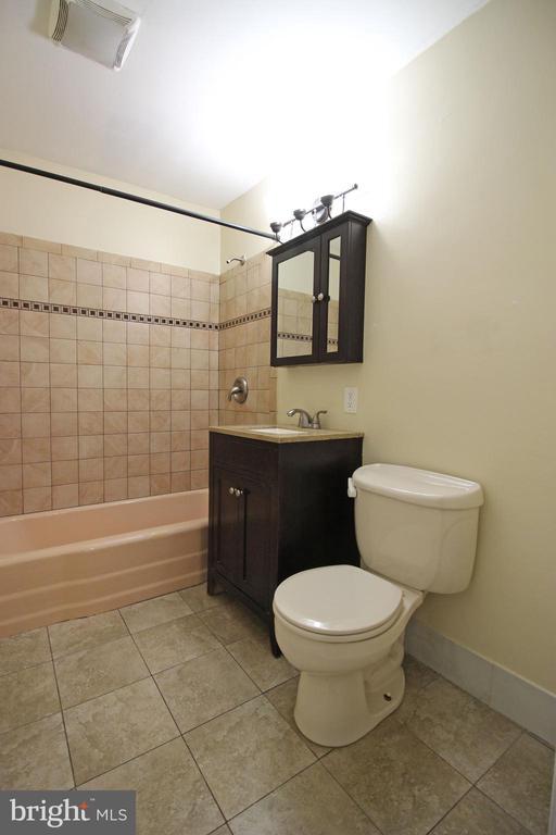 Building Photo - 17 Water St