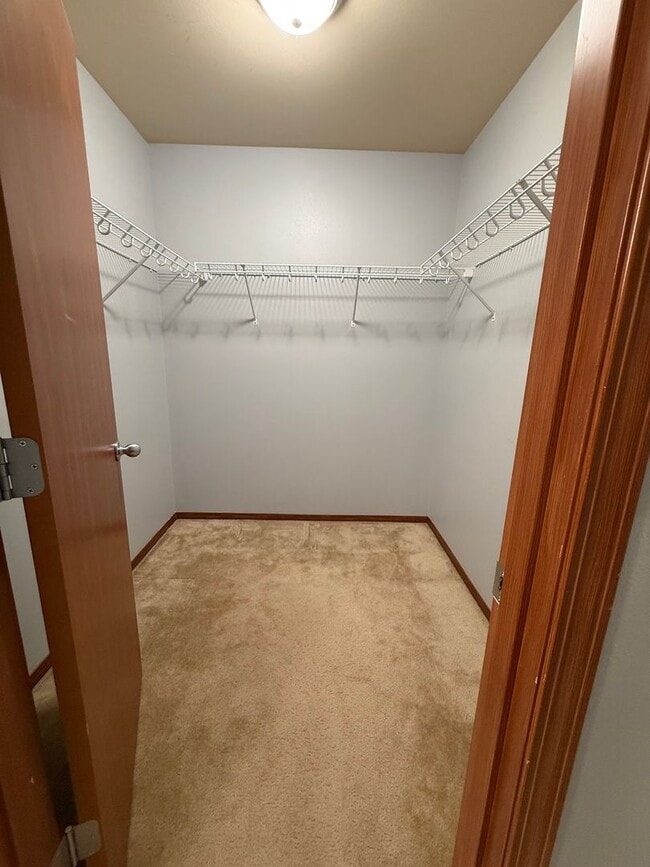 Building Photo - 15717 26th Ave W