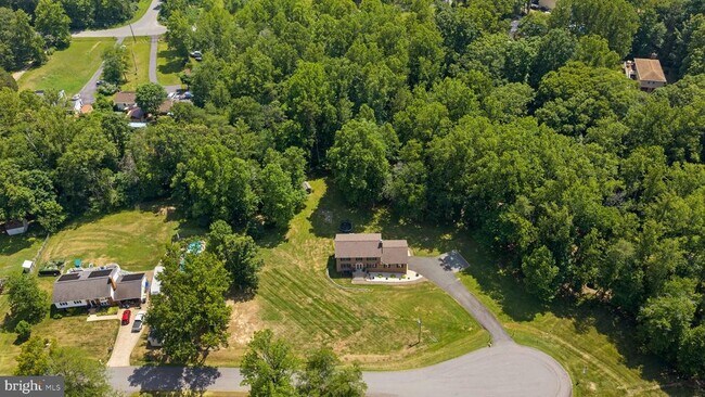 Building Photo - 6 Roseville Ct