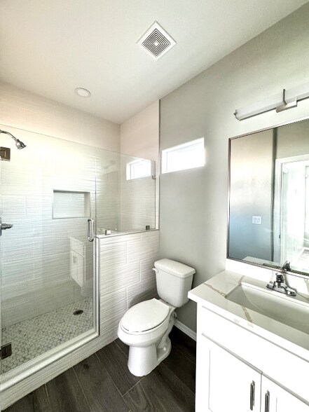 Building Photo - 3012 West Dr