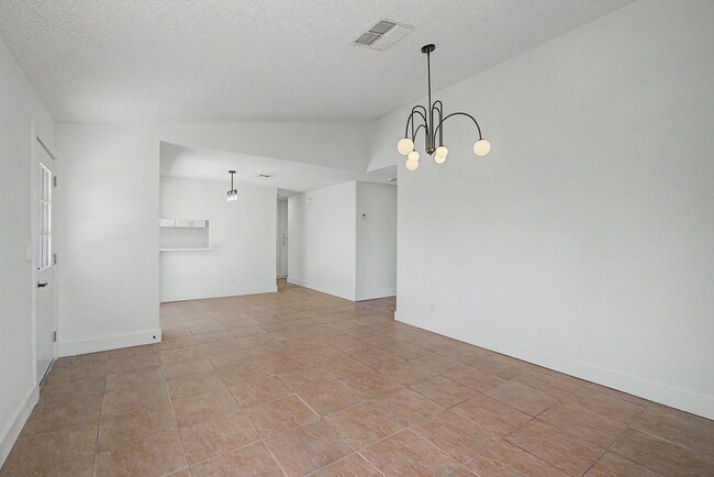 Building Photo - 6794 Mangrum Cir