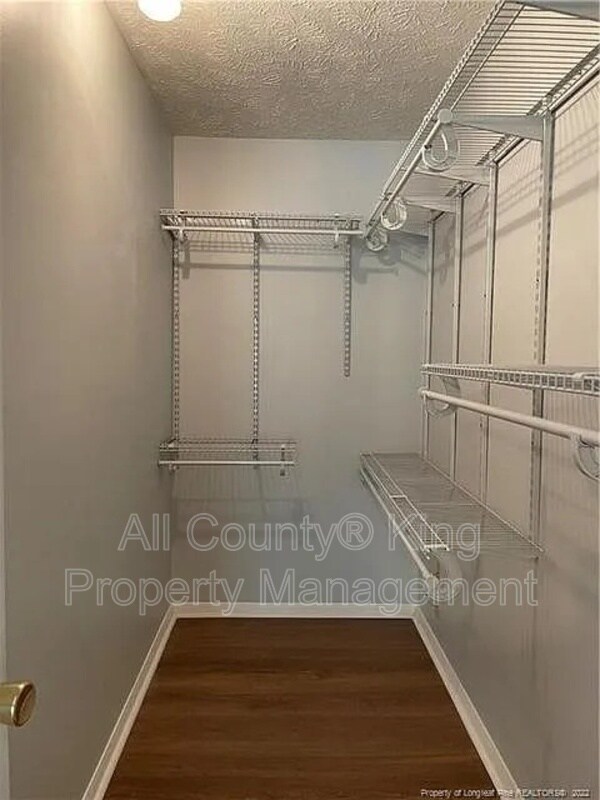 Building Photo - 1866 Tryon Dr