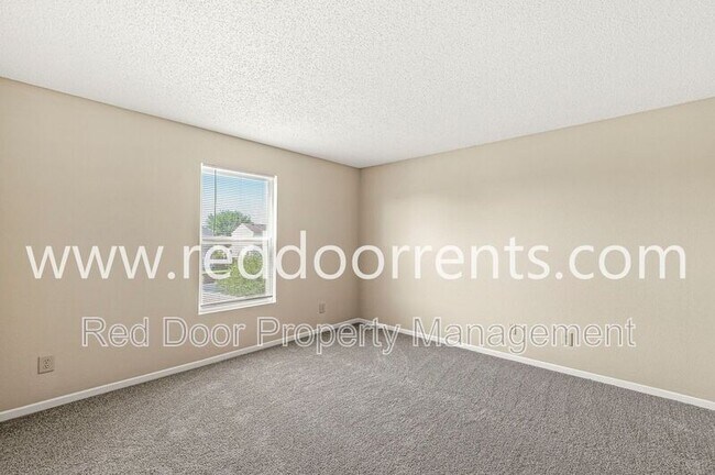 Building Photo - 7941 States Bend Dr