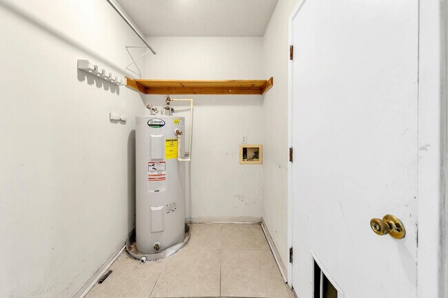 Building Photo - Adorable 3 Bed 2 Bath House for rent