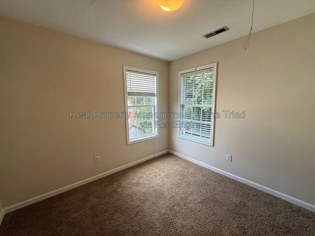 Building Photo - 5101 Ivystone Ln