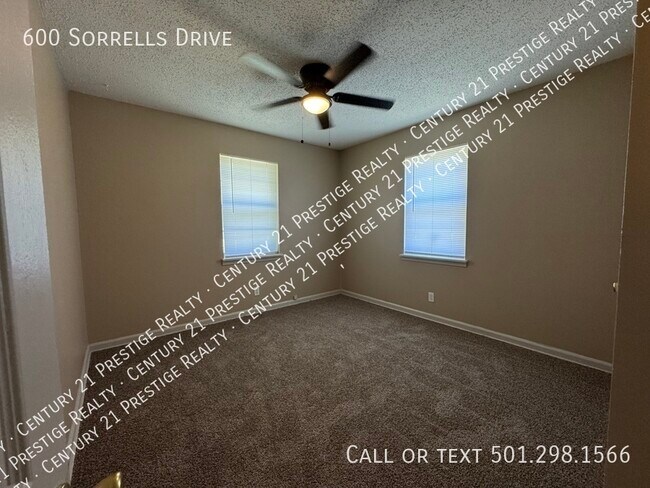 Building Photo - 600 Sorrells Dr