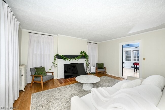 Building Photo - 2927 Huntington Rd