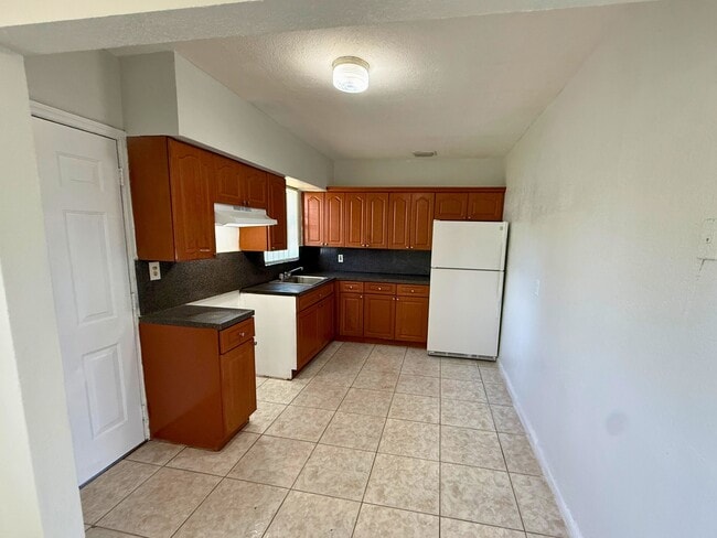 Building Photo - 15331 NW 29th Ave