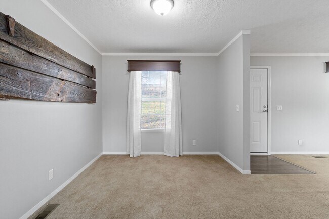 Building Photo - Pet Friendly Three Bedroom on Five Acres!