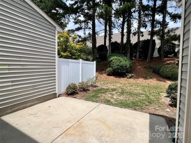 Building Photo - 132 Cypress Landing Dr