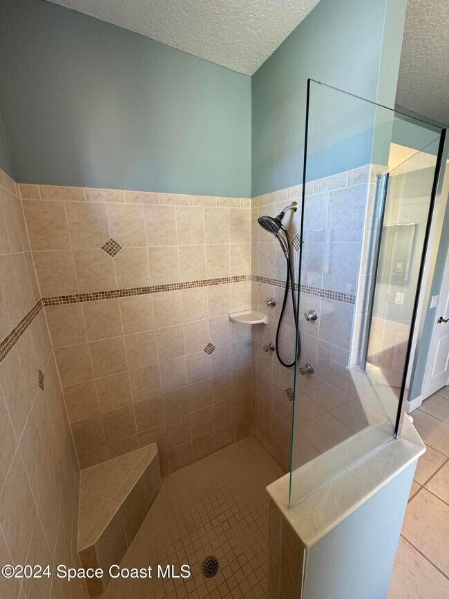 Building Photo - 1507 Auburn Lakes Dr