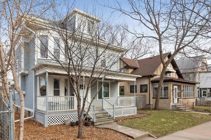 Building Photo - 3017 Harriet Ave