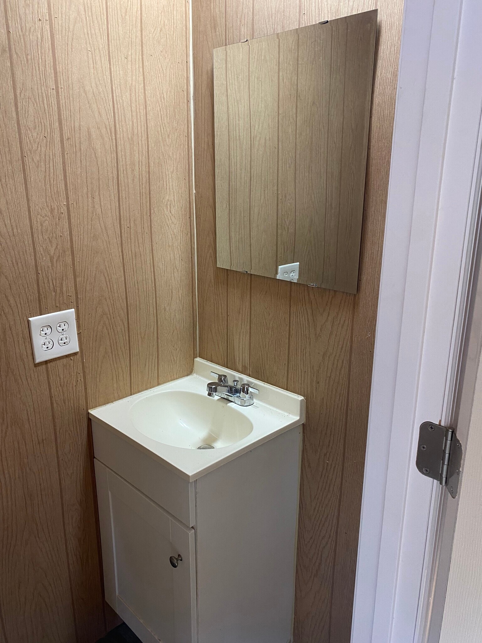 Shed/ workout room restroom sink - 1816 Co Rd 432