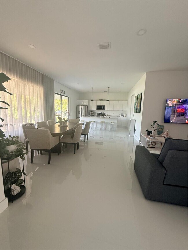 Building Photo - 15455 SW 232nd St