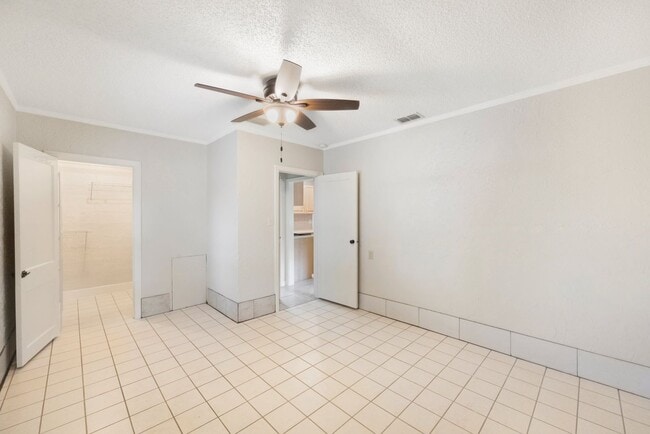 Building Photo - Cute 1 bedroom home with 2 patios and shed***MOVE IN JUNE 20TH****