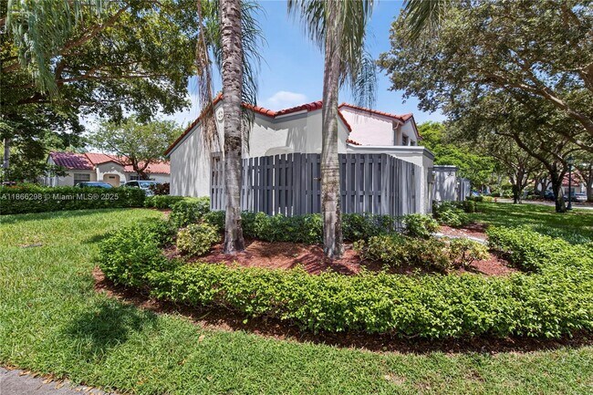 Building Photo - 1545 Springside Dr