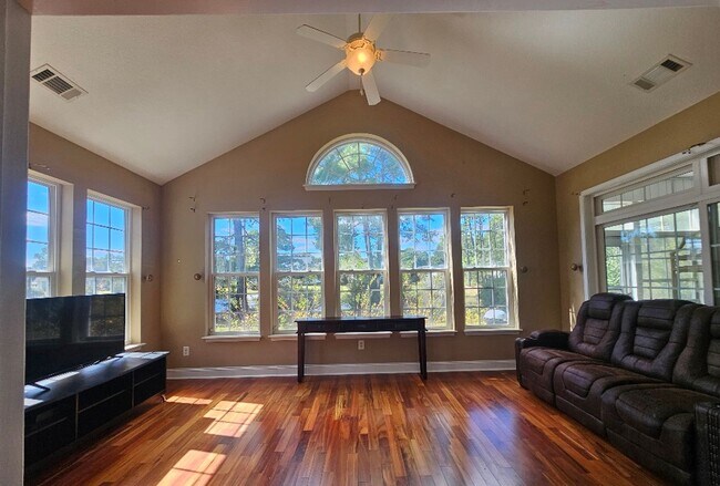 Building Photo - Waterford Plantation Home in Carolina Forest
