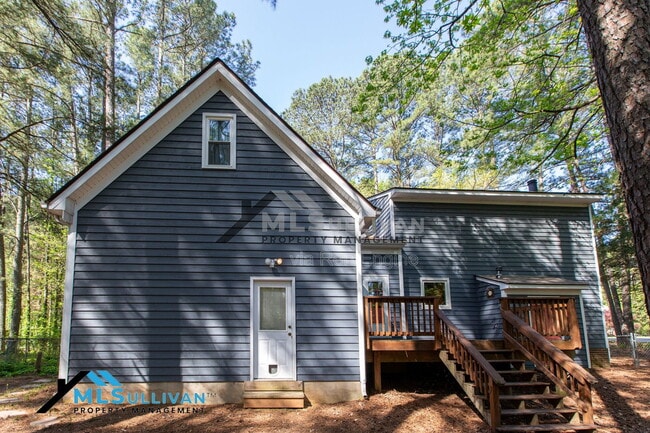 Building Photo - 5623 Lake Elton Rd