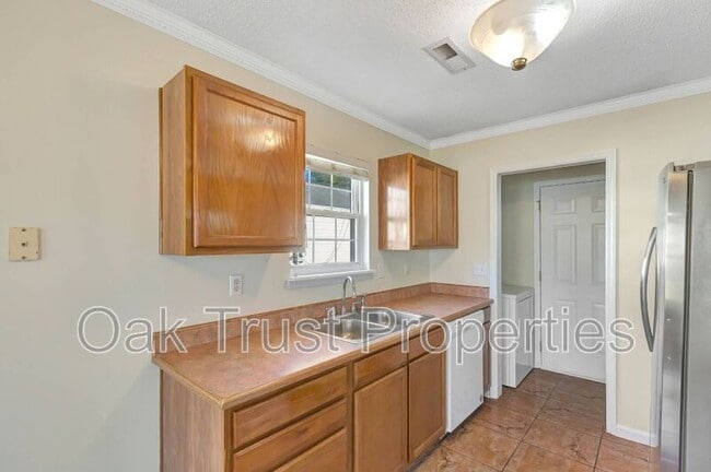 Building Photo - 5098 Westview St