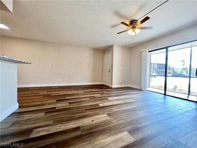 Building Photo - 5311 Summerlin Rd