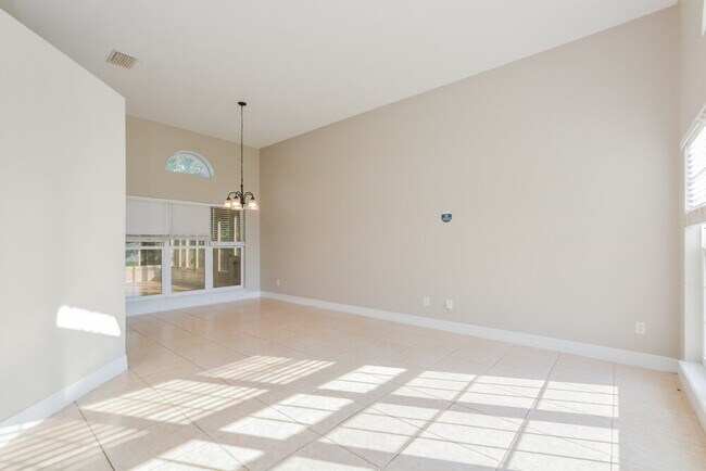 Building Photo - 811 Longleaf Pine Ct