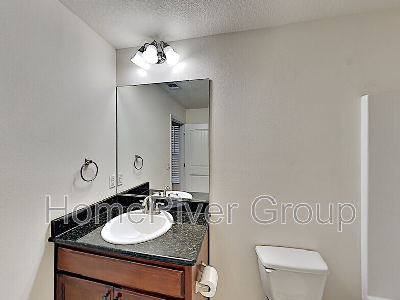 Building Photo - 8907 Hertford Cir