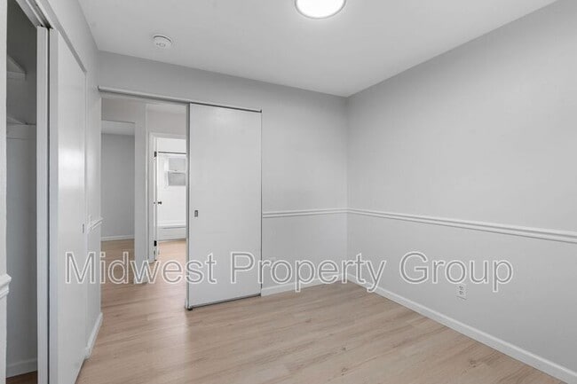 Building Photo - 1450 Tahoe Dr