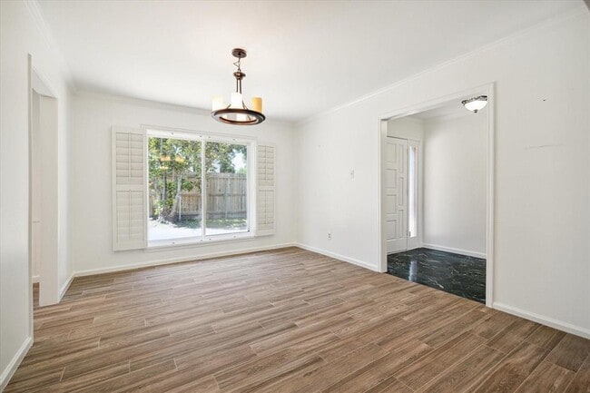 Building Photo - 5503 Oakhaven Ln