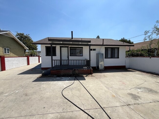 Building Photo - 615 N Orange Ave